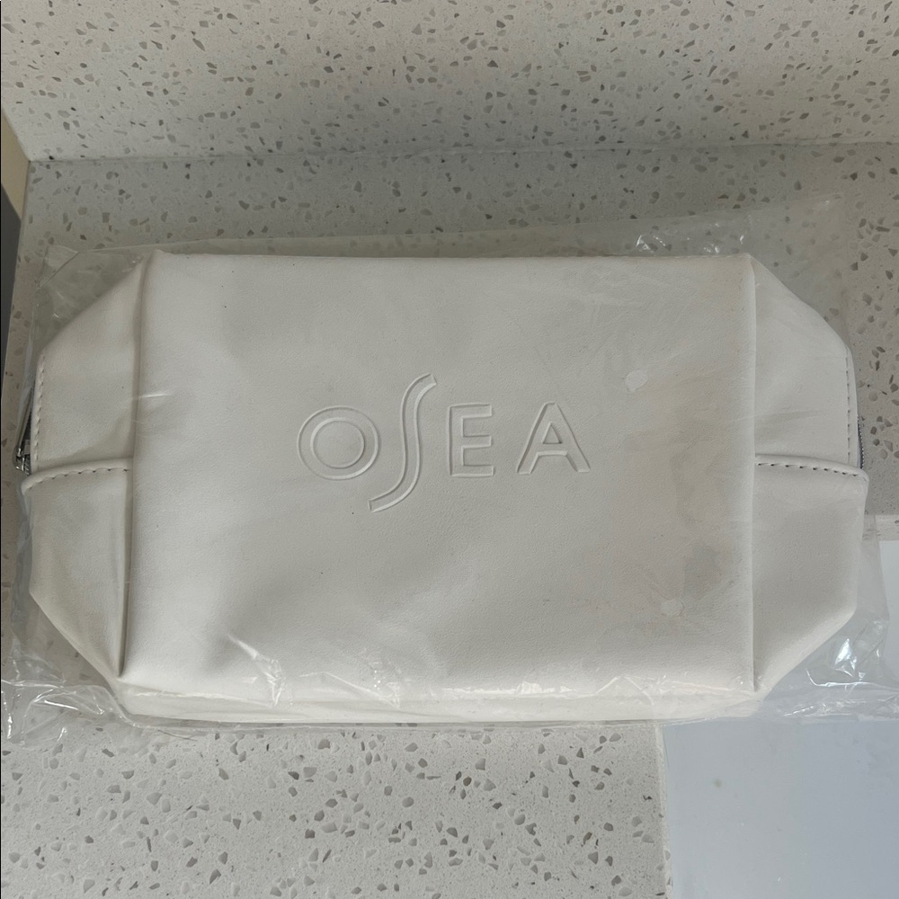OSEA Elegant White Travel Bag